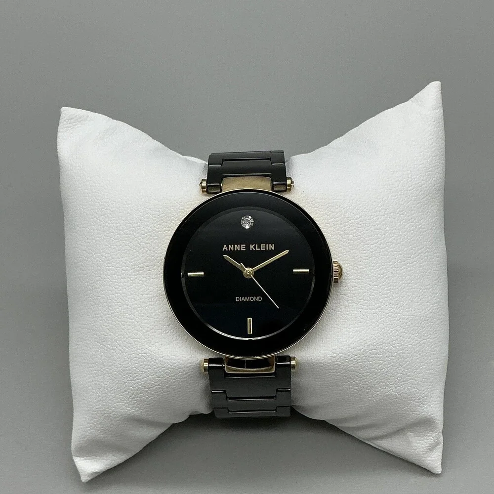 Anne Klein see photos